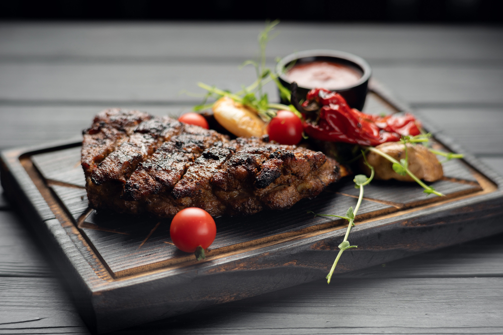 Die perfekte Steakpfanne – Wie Männer zuhause Steaks in Steakhouse-Qualität brutzeln können