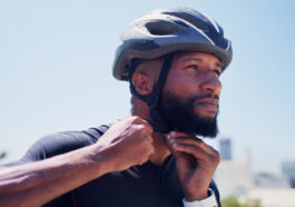 Der unterschĂ€tzte AusrĂŒstungsgegenstand: Worauf es beim Fahrradhelm ankommt